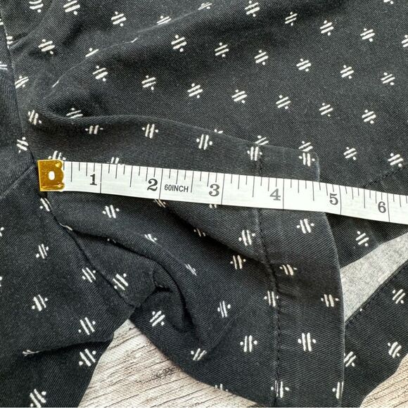 Merona Printed Chino Shorts Black White Geometric Mid Rise Size 2 Cotton - Picture 9 of 9